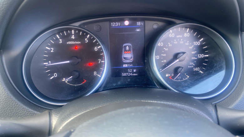 Nissan Qashqai 1.3 DiG-T Acenta Premium 5dr Petrol Hatchback